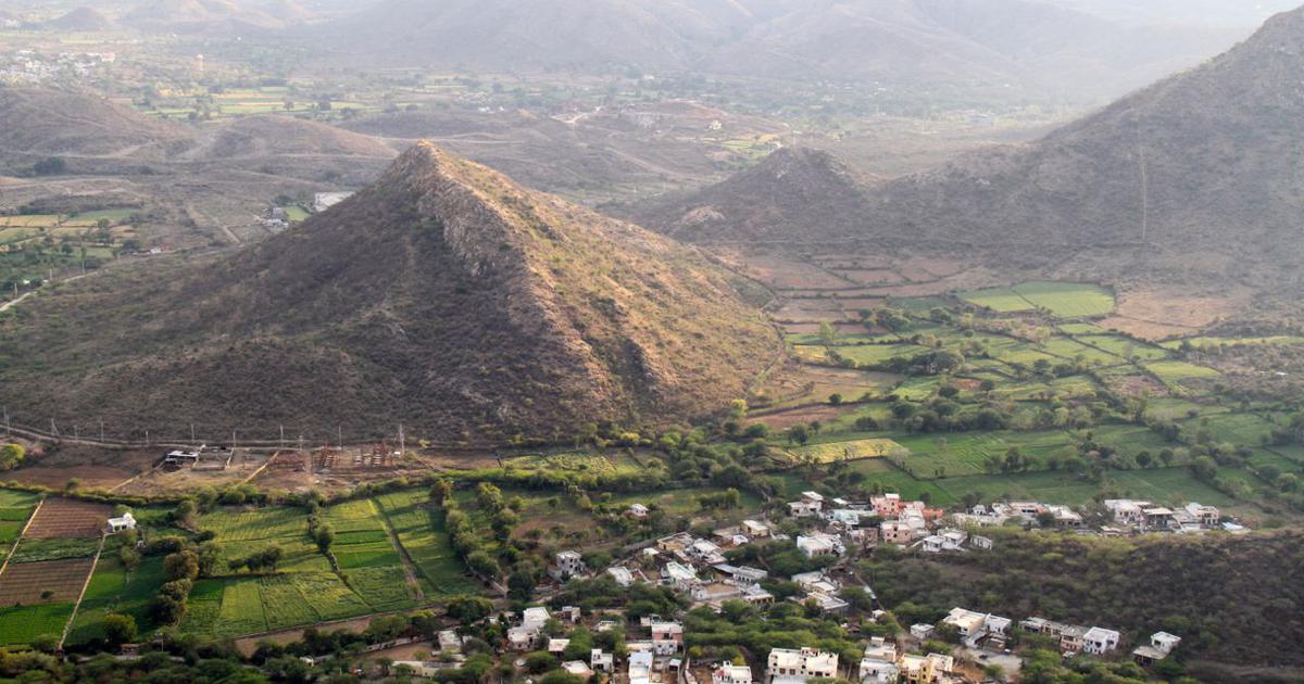 Adivasis fight to save the Rajmahal hills - Vimarsana News