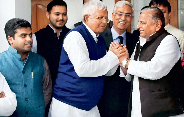 ‘सियासत’ नहीं, सांस्कृतिक आंदोलन छेड़ें, तभी मिलेगी मुकम्मल जीत Foto & Idee Foto zu ‘सियासत’ नहीं, सांस्कृतिक आंदोलन छेड़ें, तभी मिलेगी मुकम्मल जीत