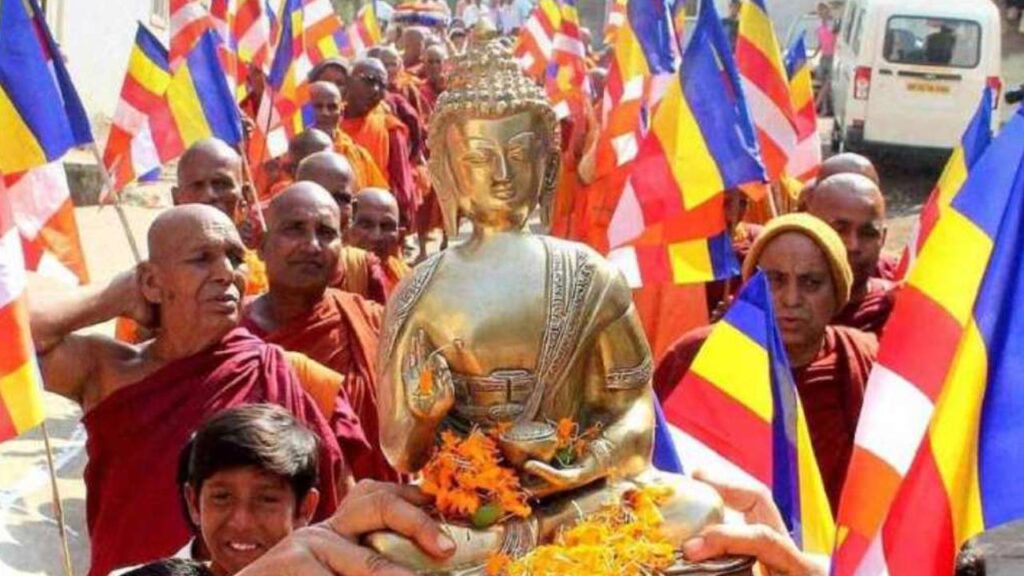 दल त बह जन म ब द ध धर म क प रत बढ रह आकर षण क वजह Forward Press